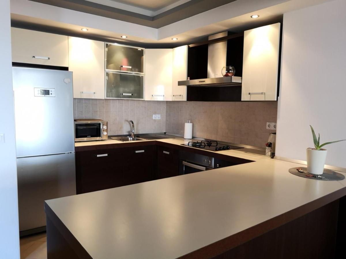 Apartment Seasun Макарська Екстер'єр фото